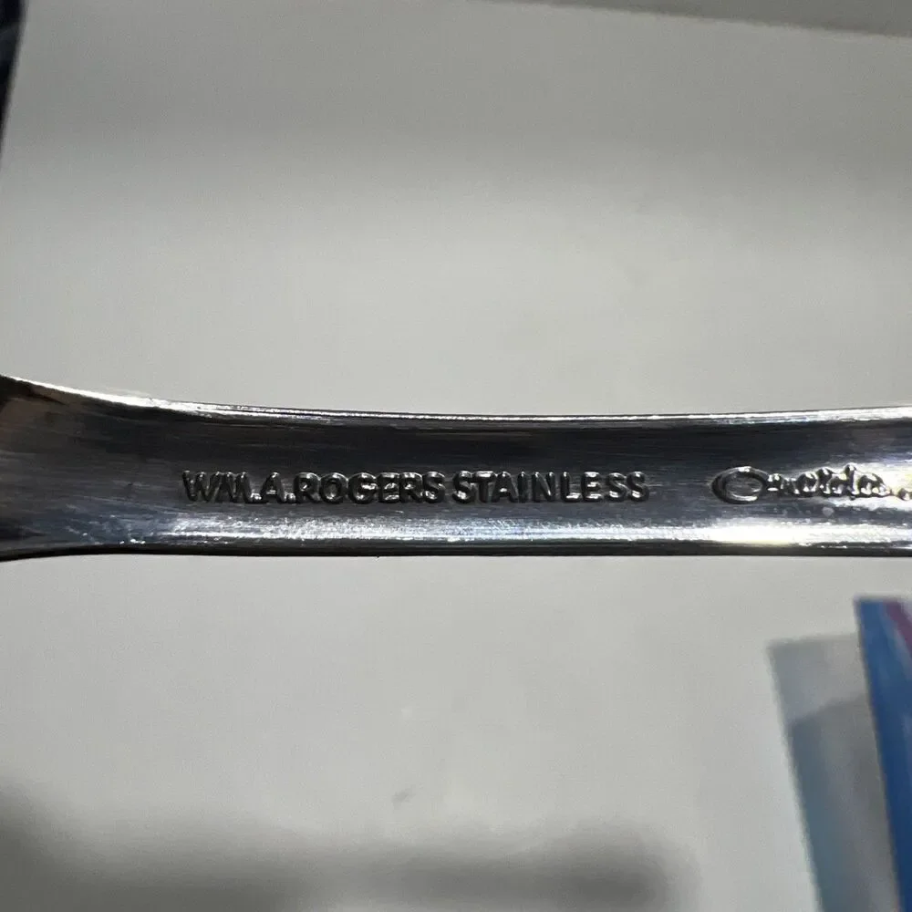Wm A Rogers ︱Fenway ︱ Oneida ︱Stainless ︱Serving Fork︱7 3/4